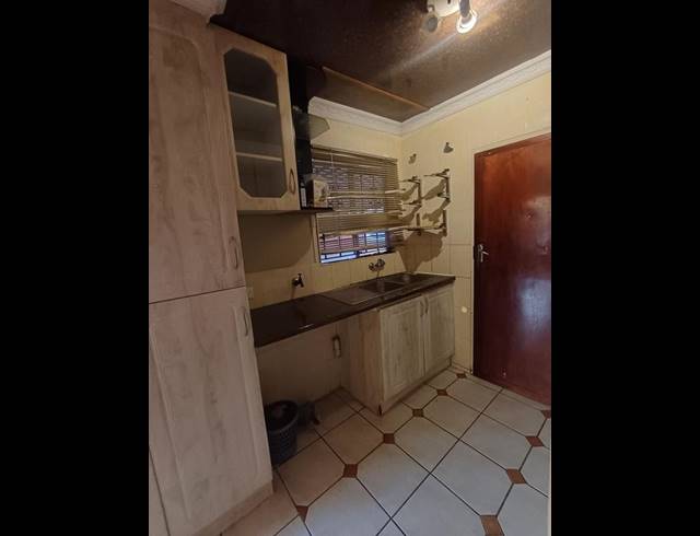 3 BEDROOM HOUSE FOR SALE IN ORMONDE